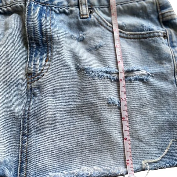 Pull&Bear have something special Y2K Raw Jean Hem Mini Skirt - Picture 6 of 7